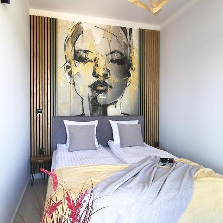 Apartamenty Wybrzeze Laguna III 150M Do Plazy Устроне Морске Екстериор снимка
