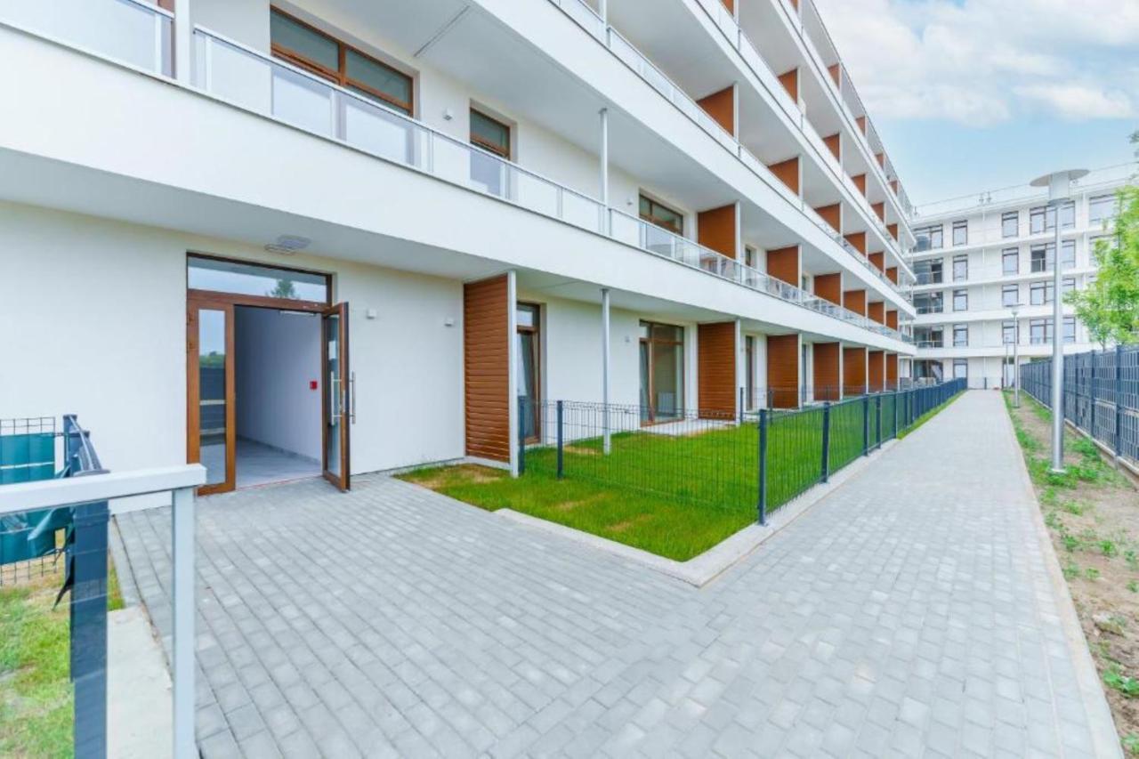 Apartamenty Wybrzeze Laguna III 150M Do Plazy Устроне Морске Екстериор снимка